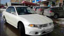 Mitsubishi Galant VIII
