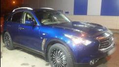 Infiniti QX70
