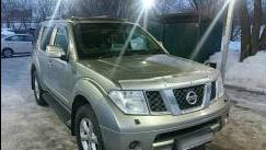 Nissan Pathfinder III