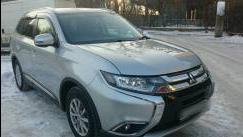 Mitsubishi Outlander III 2