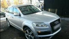 Audi Q7 I