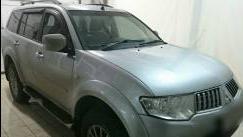 Mitsubishi Pajero Sport II