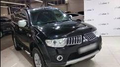 Mitsubishi Pajero Sport II