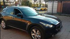 Infiniti QX70