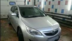 Opel Astra J