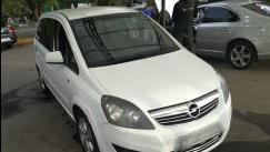 Opel Zafira B Рестайлинг