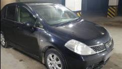 Nissan Tiida I