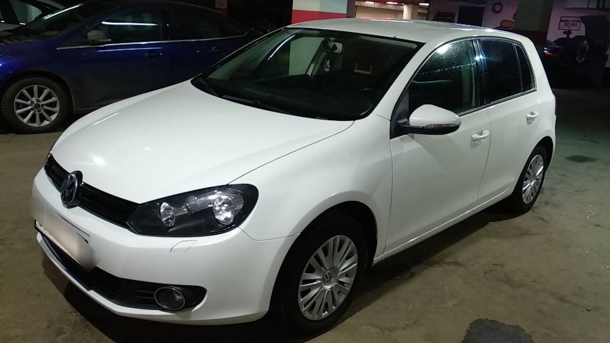 Volkswagen Golf VI
