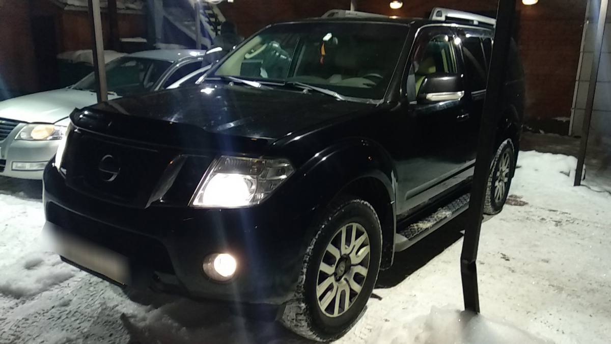 Nissan Pathfinder III