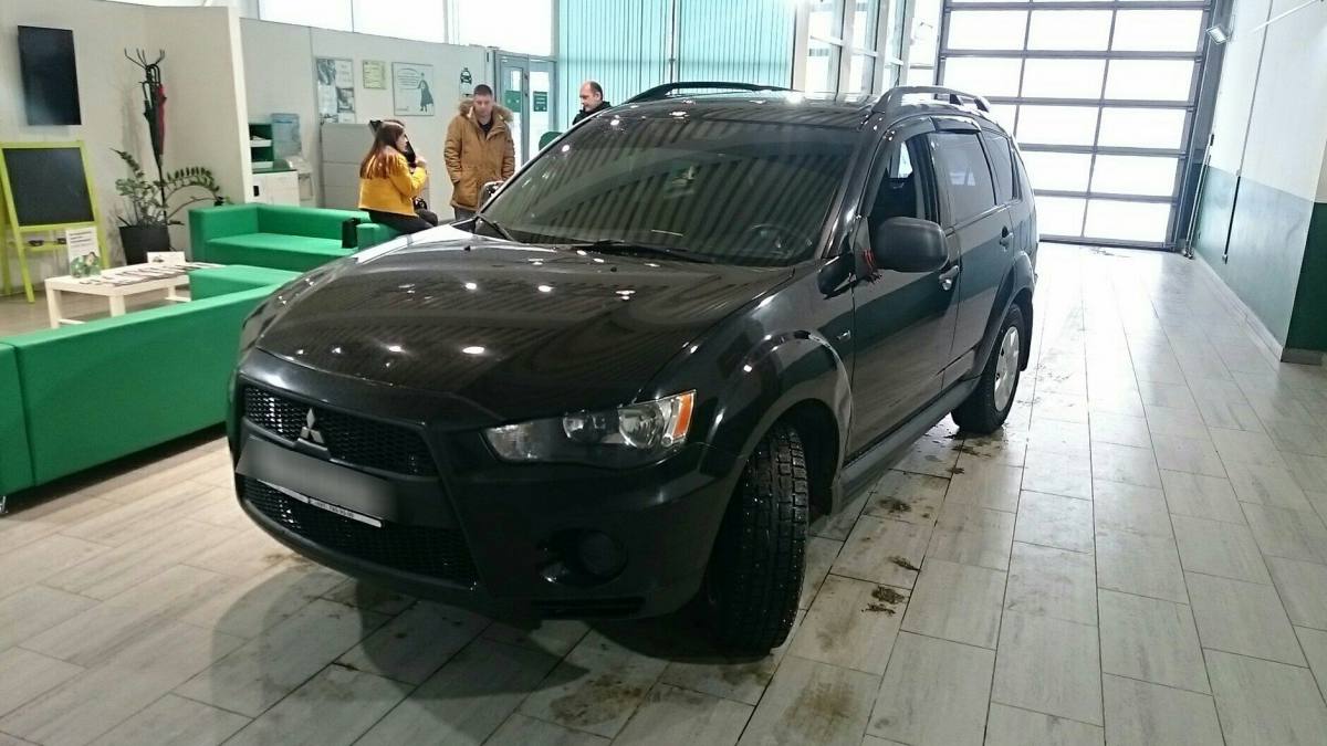 Mitsubishi Outlander II