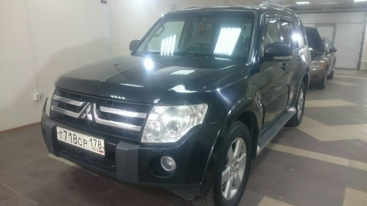 Mitsubishi Pajero IV