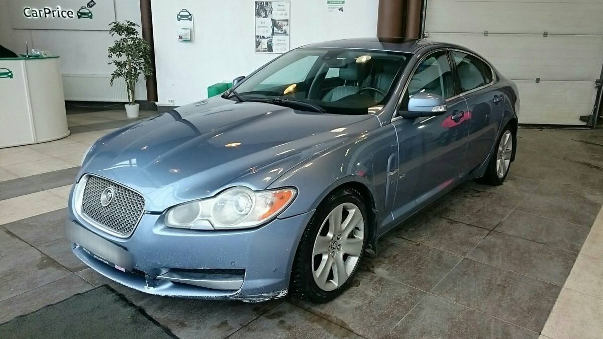 Jaguar XF I