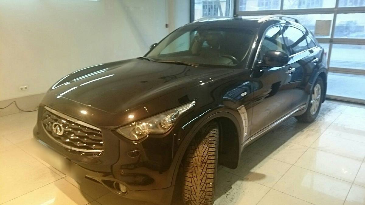 Infiniti FX II