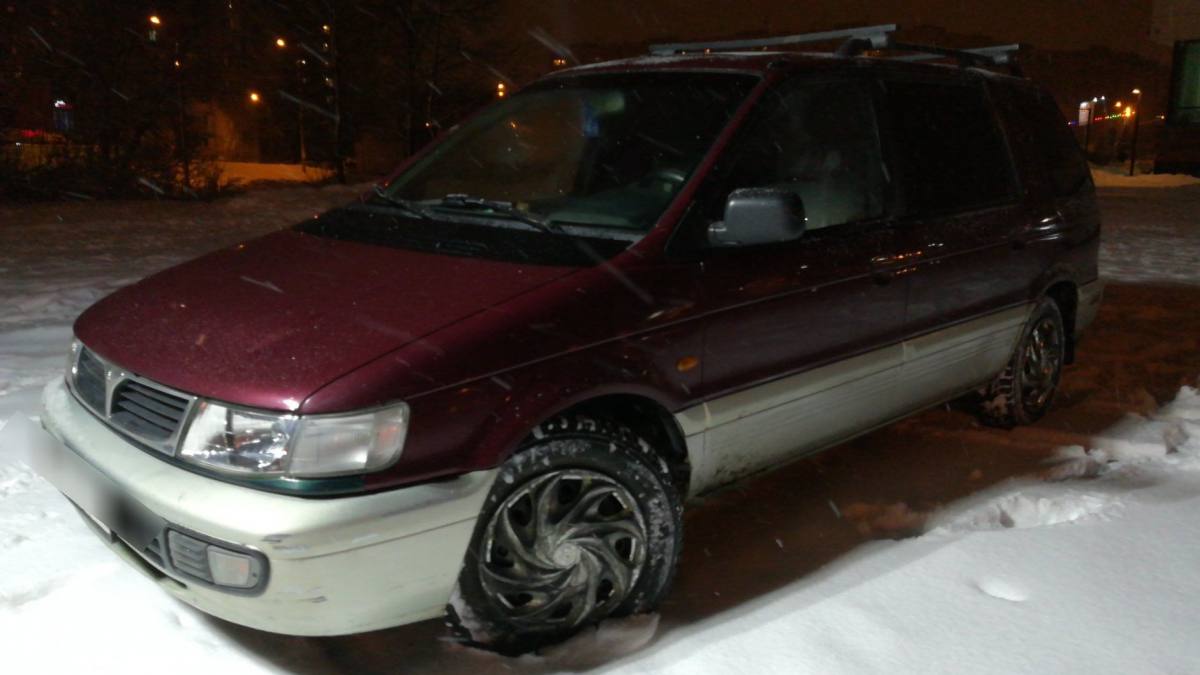 Mitsubishi Space Wagon II