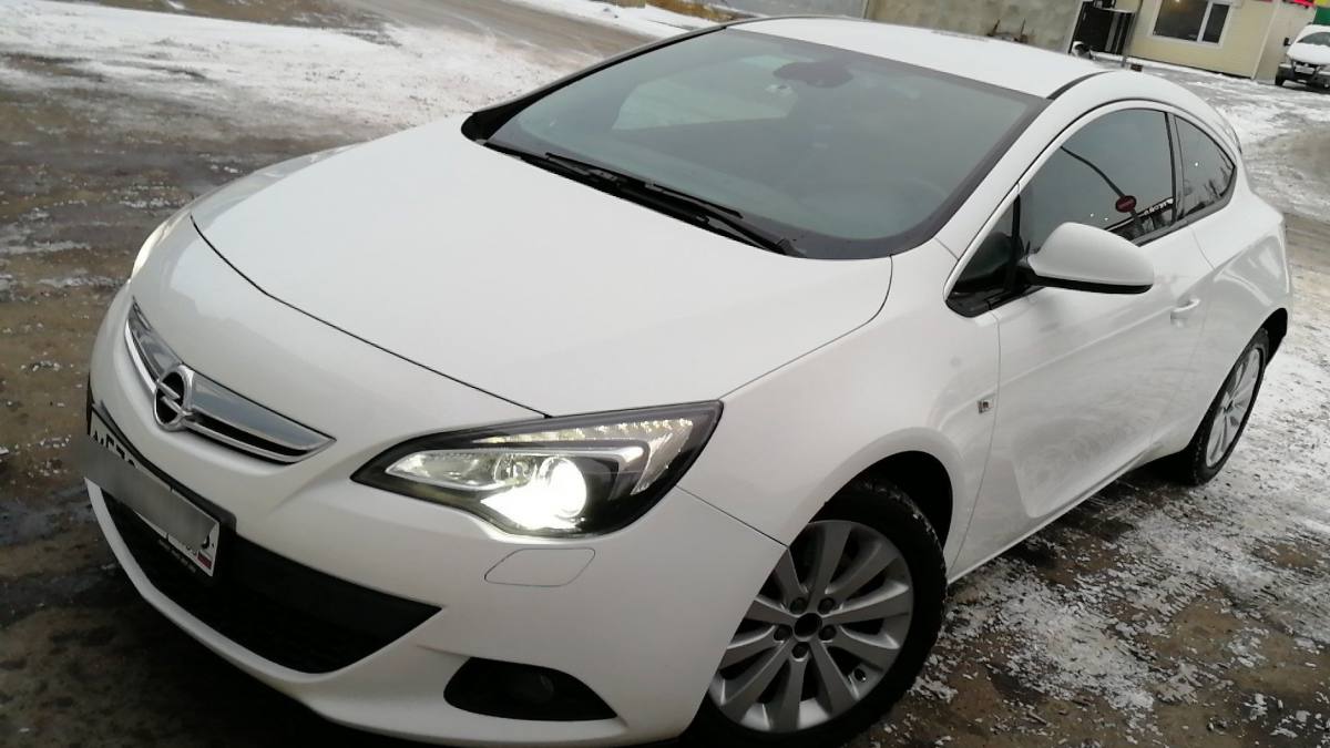 Opel Astra J
