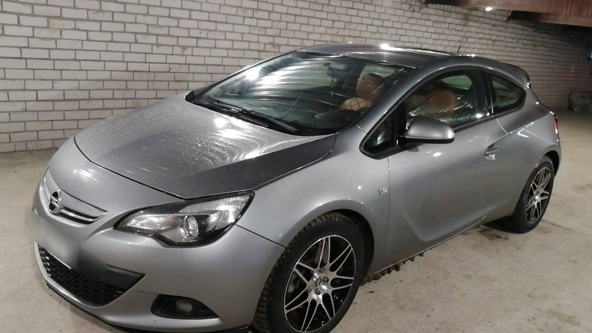 Opel Astra J