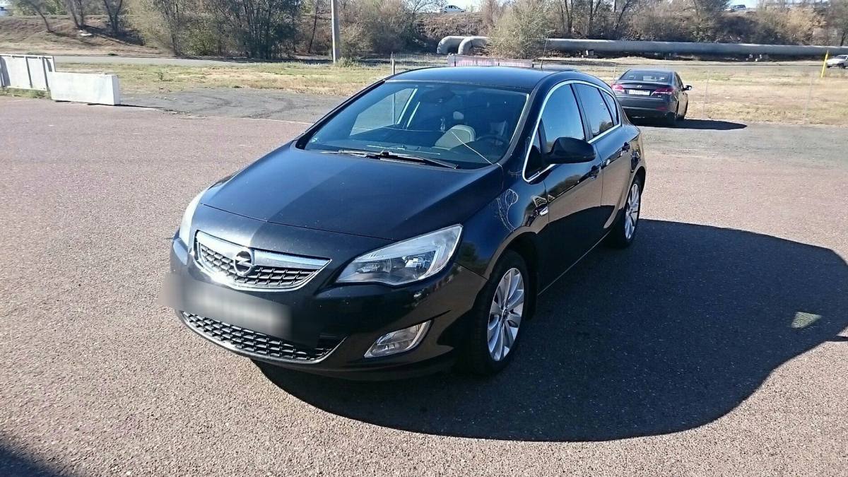 Opel Astra J