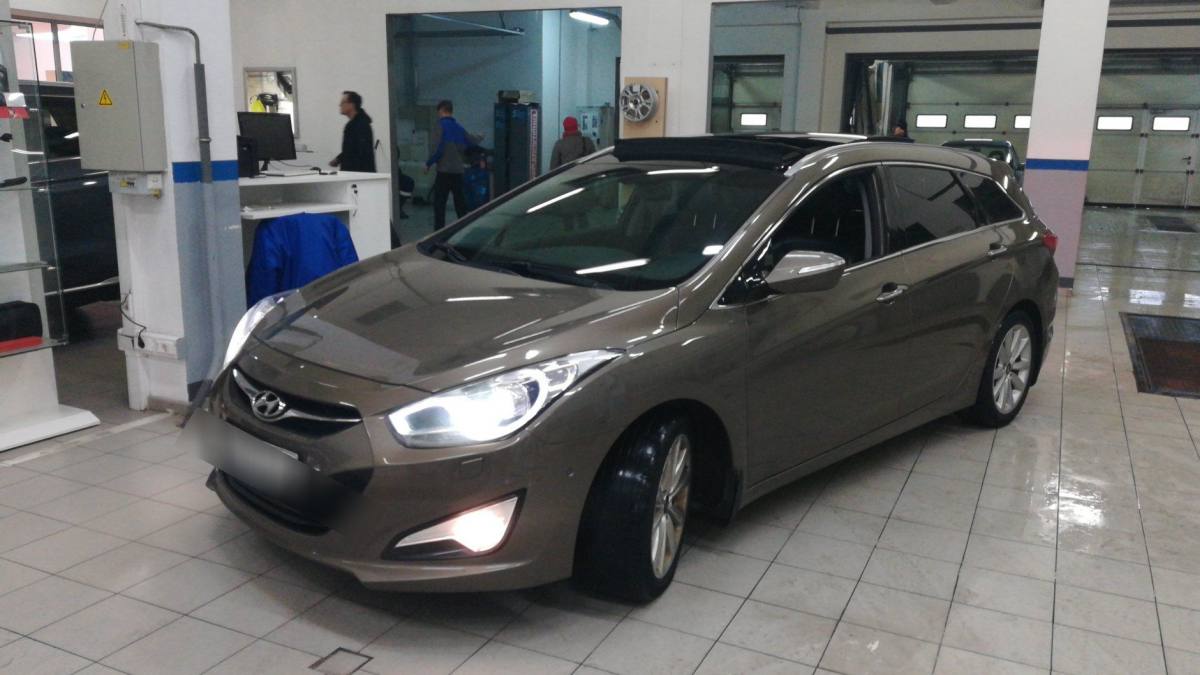 Hyundai i40 I 2.0 AT (150 л.с.) [2012]