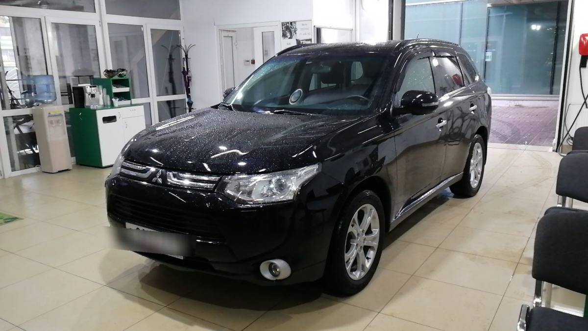 Mitsubishi Outlander III