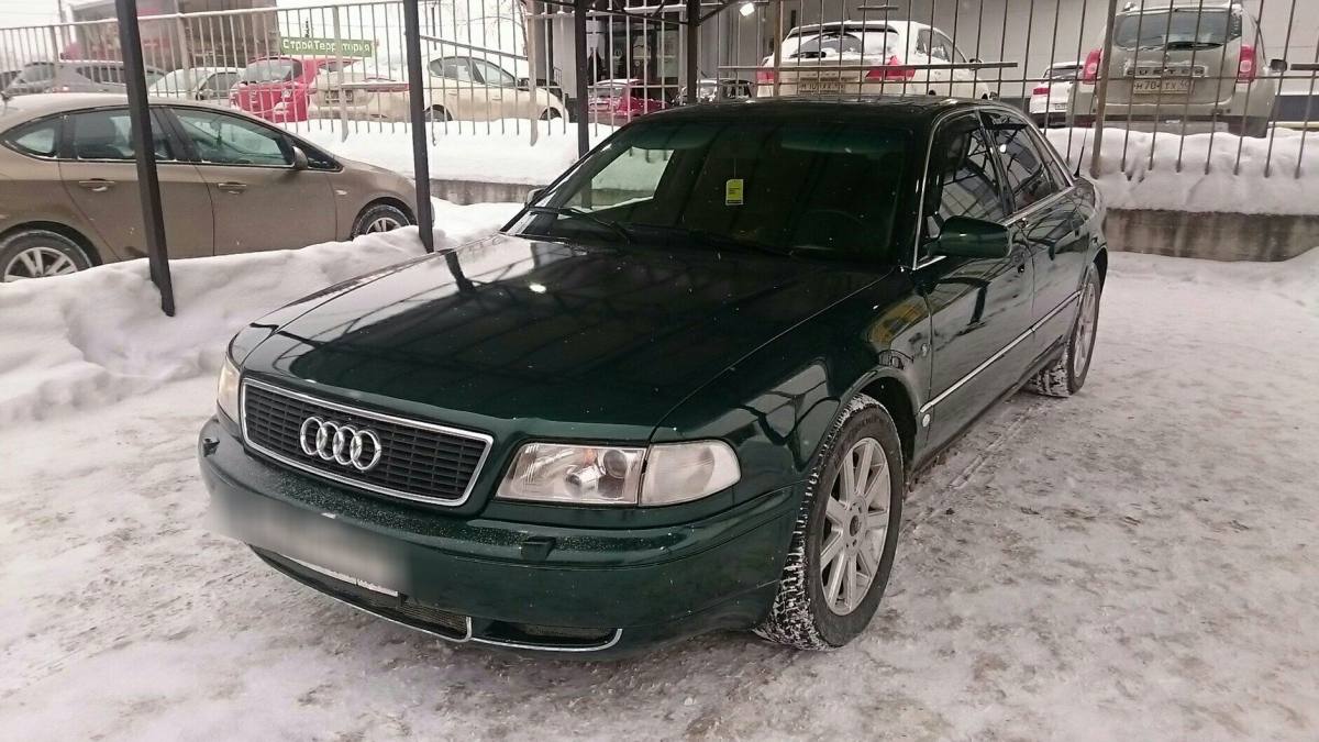 Audi A8 I (D2)