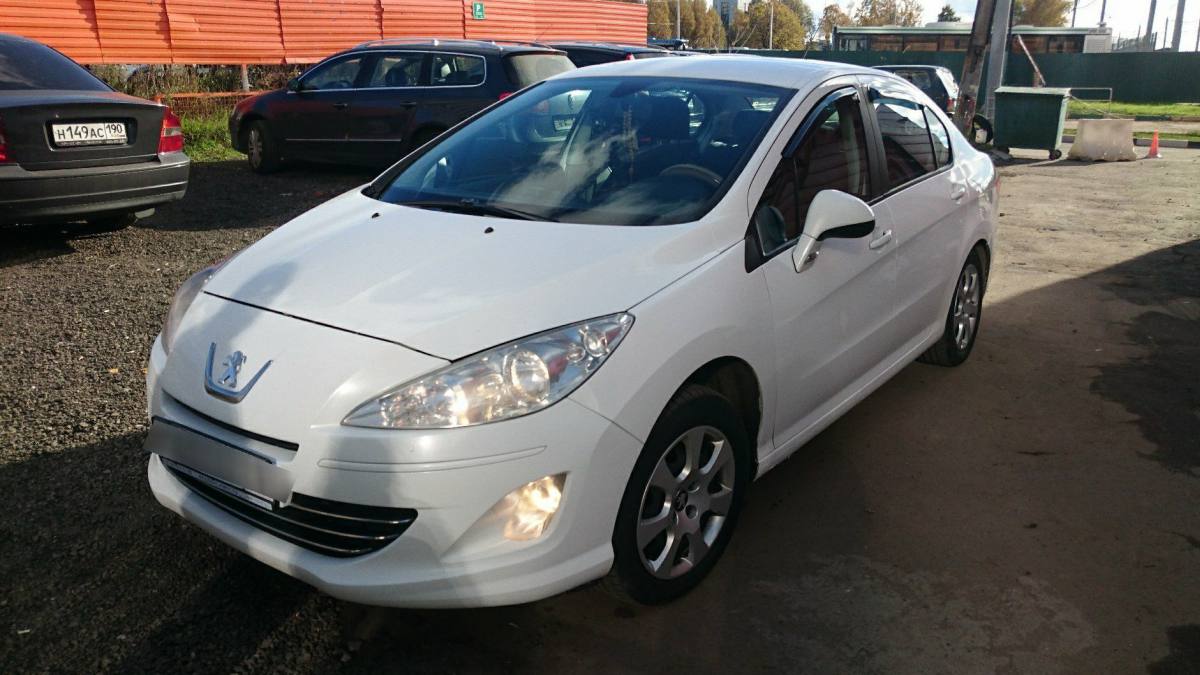 Peugeot 408