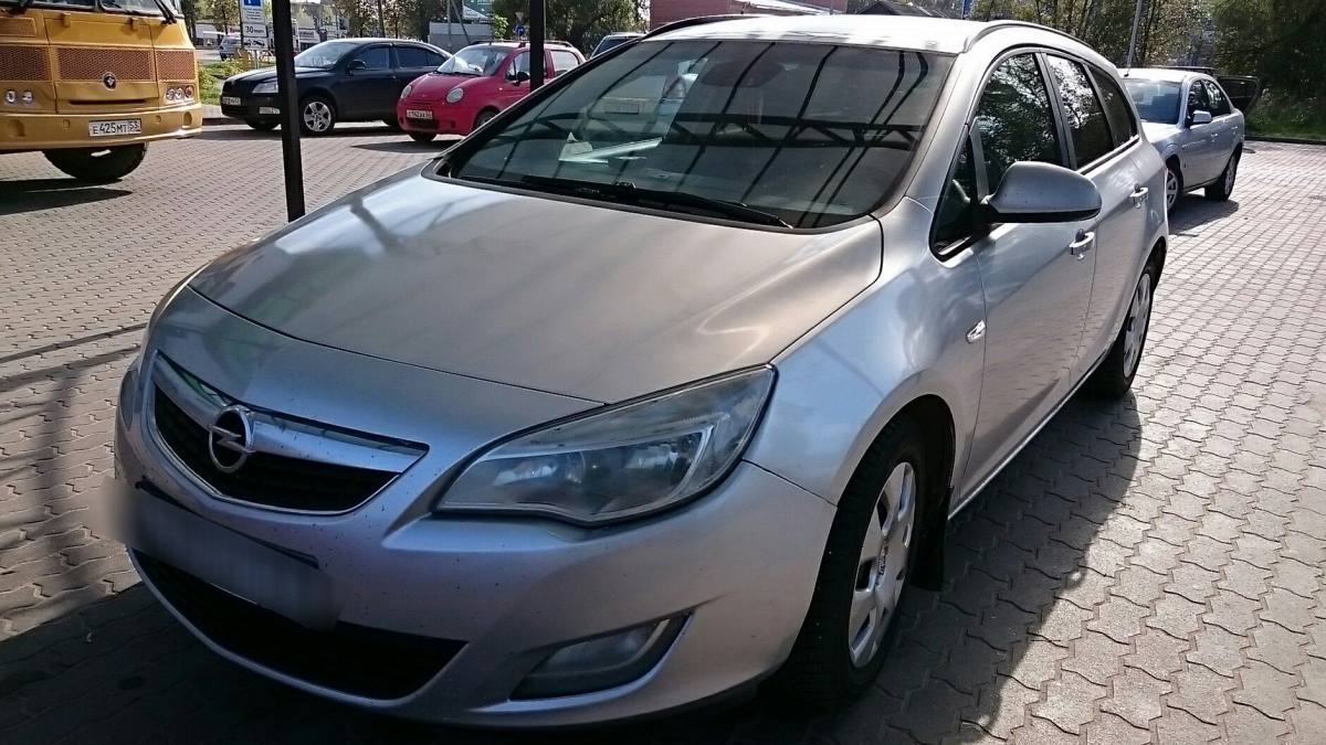 Opel Astra J