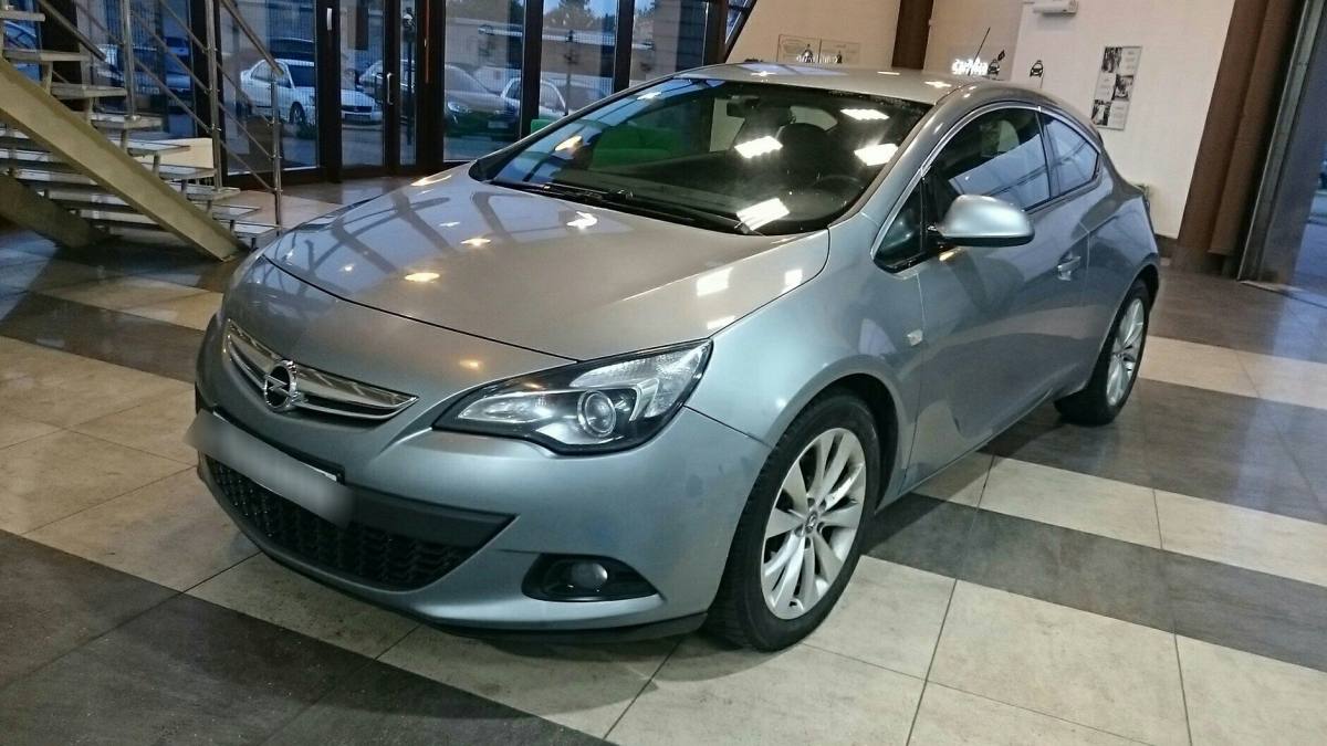 Opel Astra J