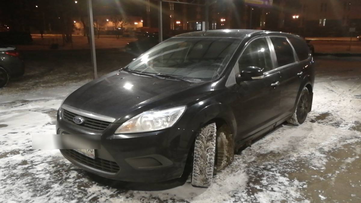 Ford Focus II 1.6 MT (100 л.с.) [2011]