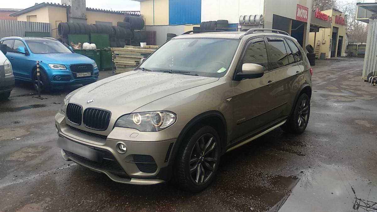 BMW X5 II (E70) Рестайлинг 35i 3.0 AT (306 л.с.) 4WD [2011]
