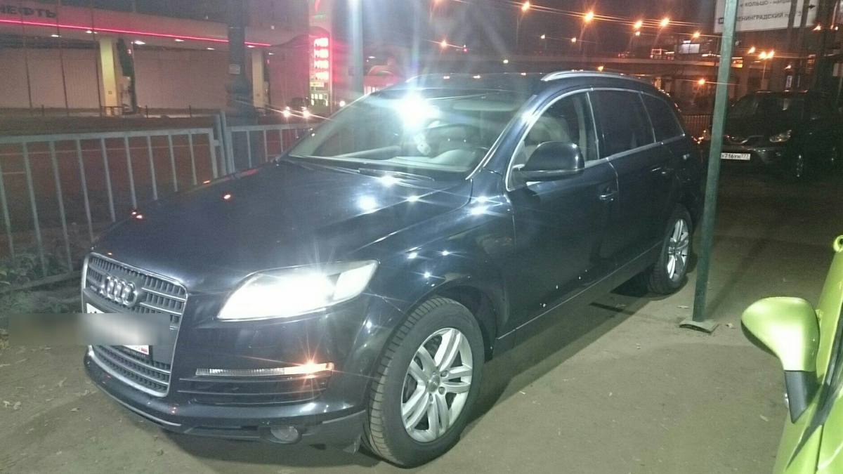 Audi Q7 I