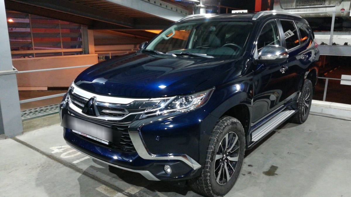 Mitsubishi Pajero Sport III