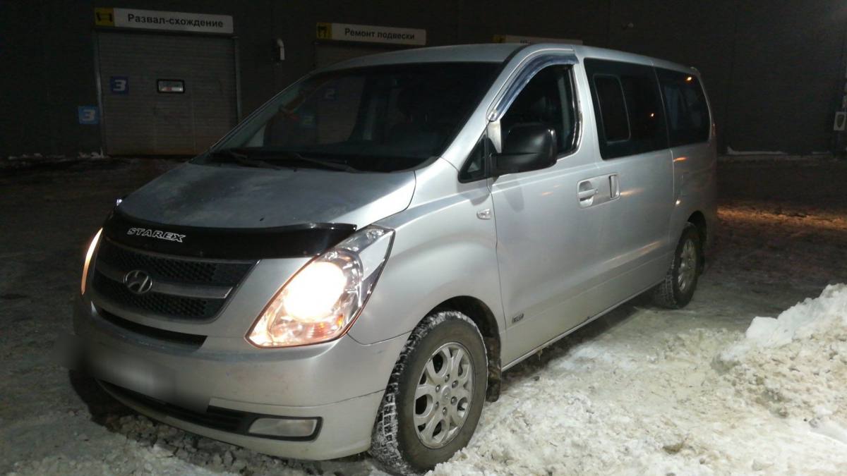 Hyundai Starex (H-1) II
