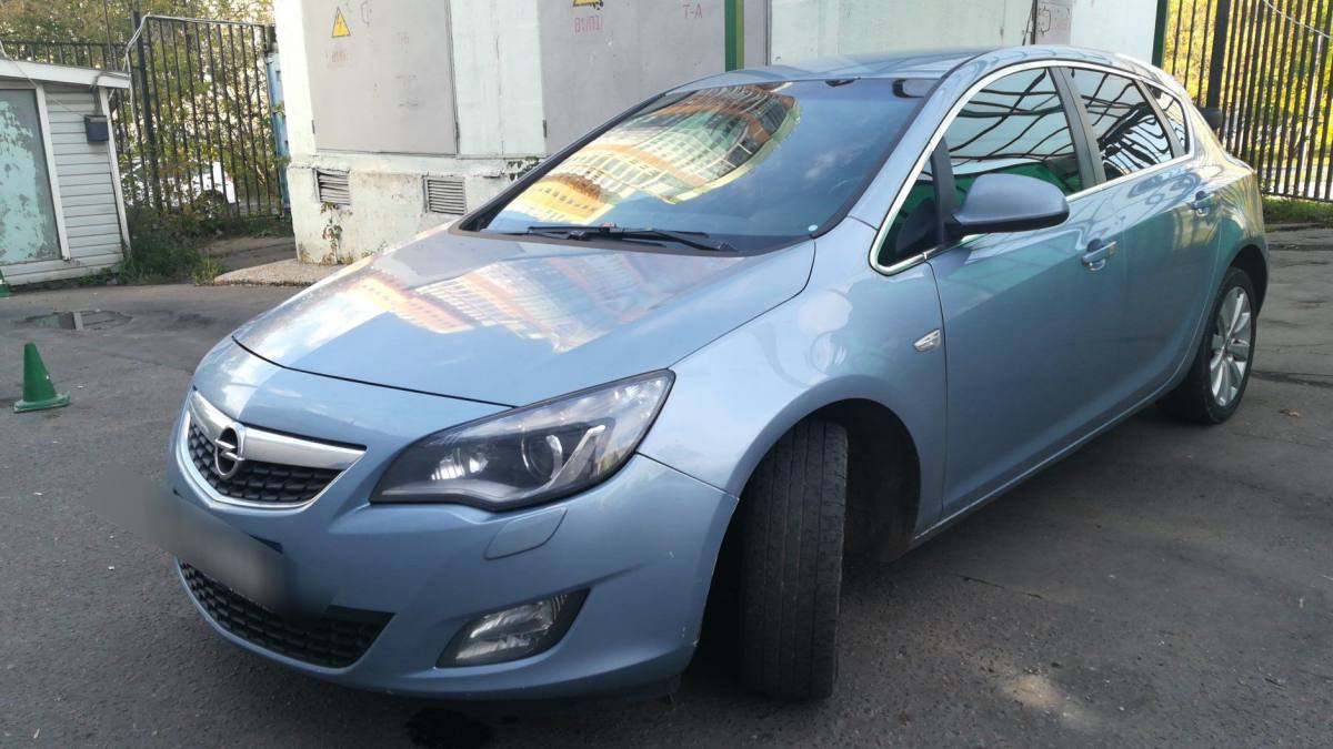 Opel Astra J