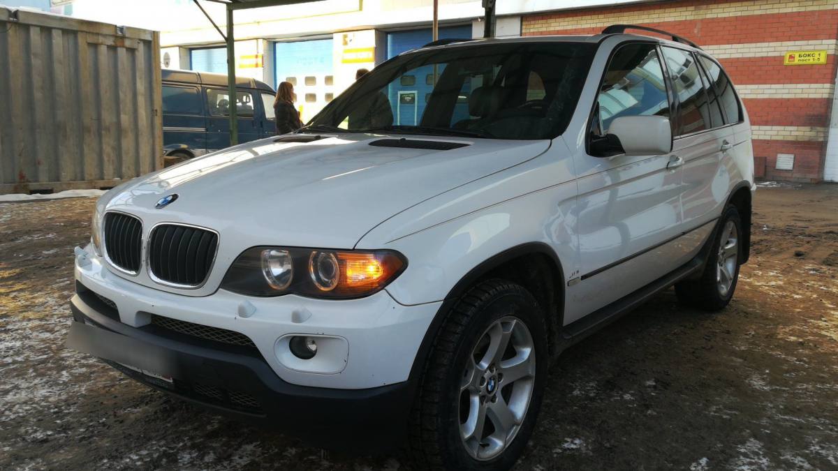 BMW X5 I (E53)
