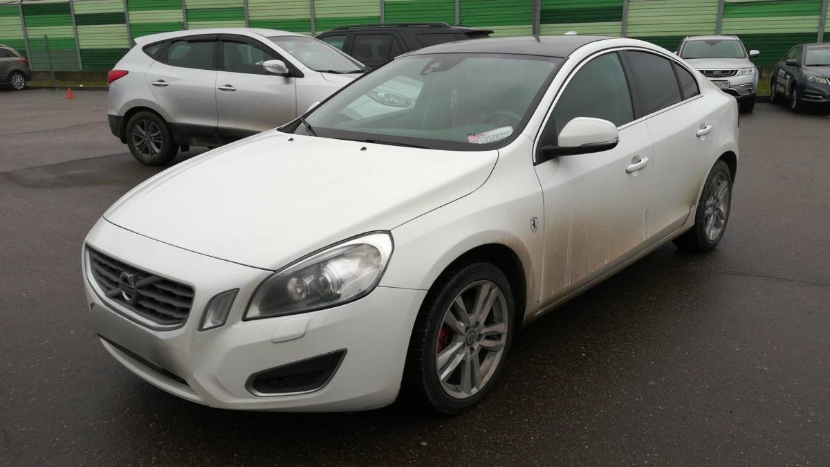 Volvo S60 II