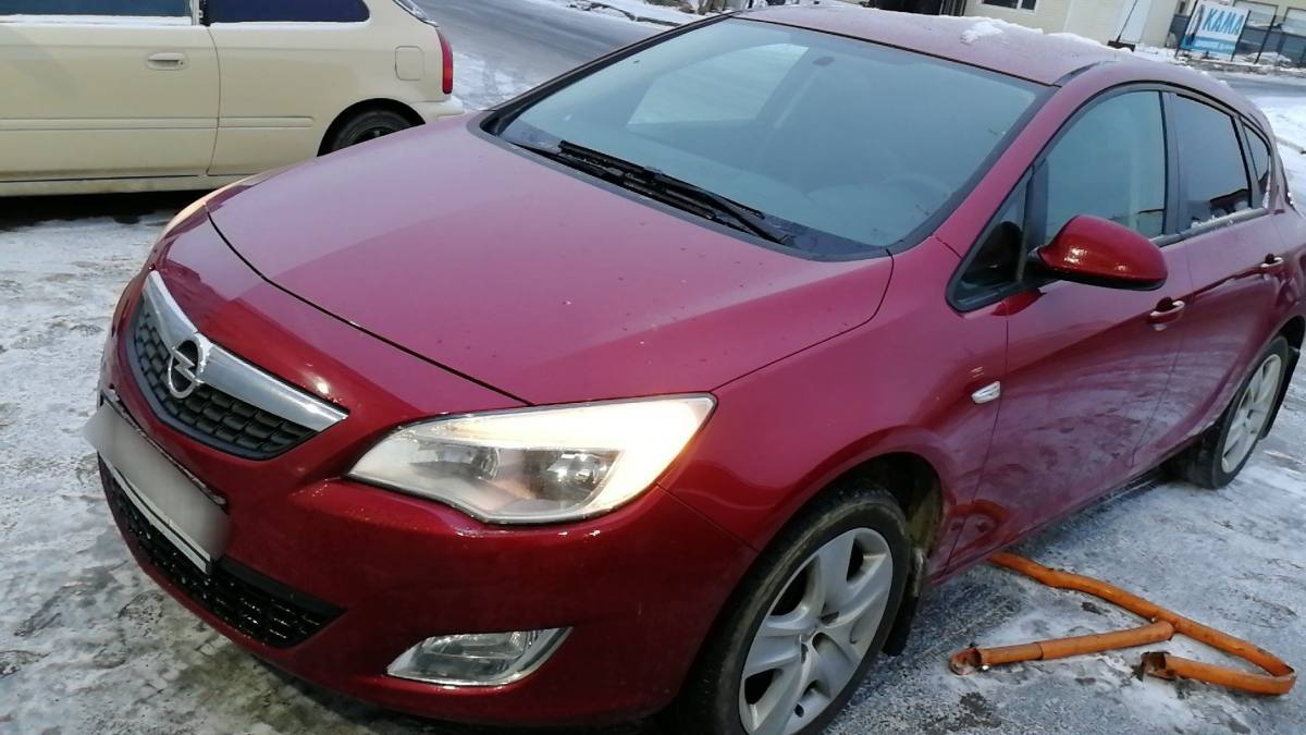Opel Astra J
