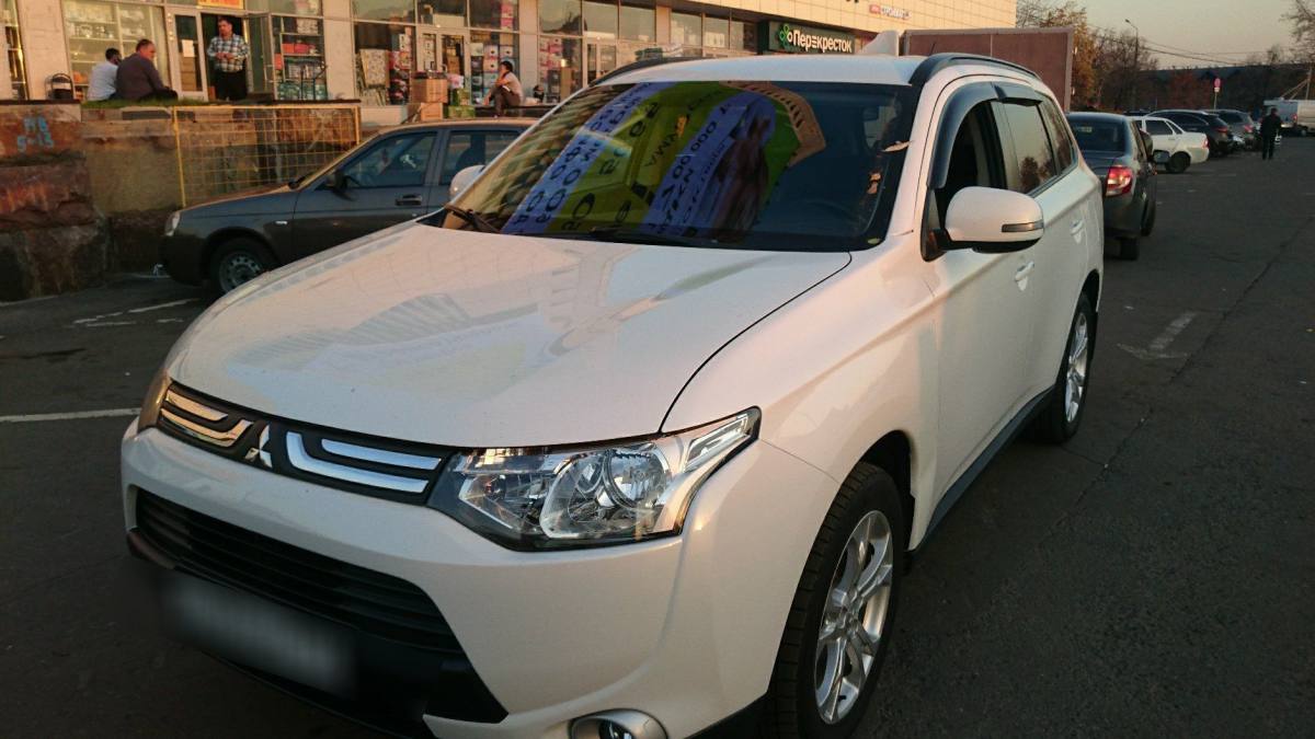 Mitsubishi Outlander III