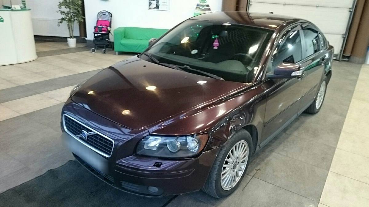 Volvo S40 II