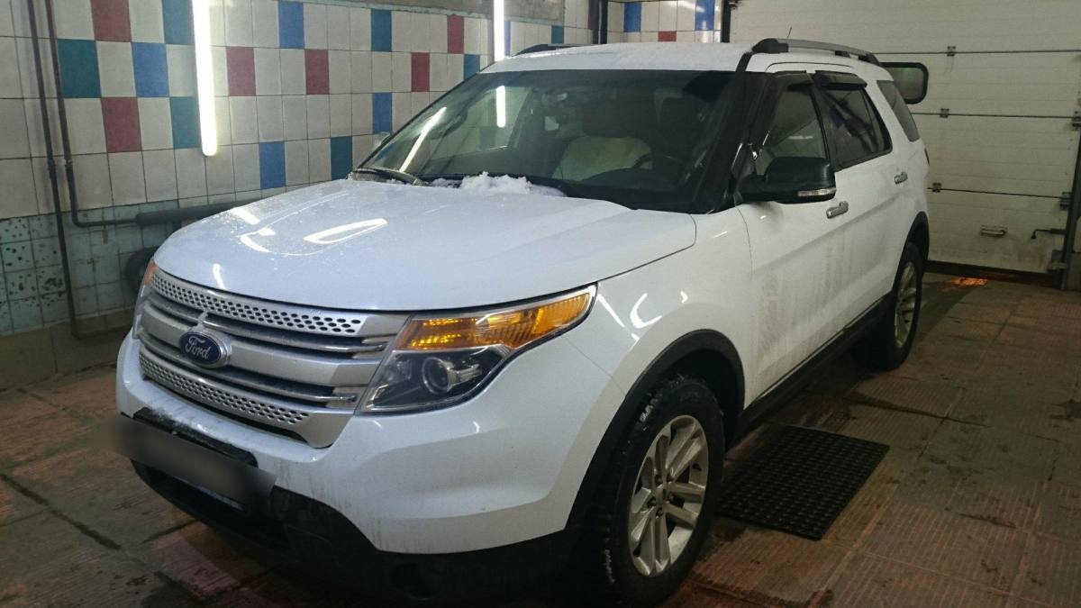 Ford Explorer V