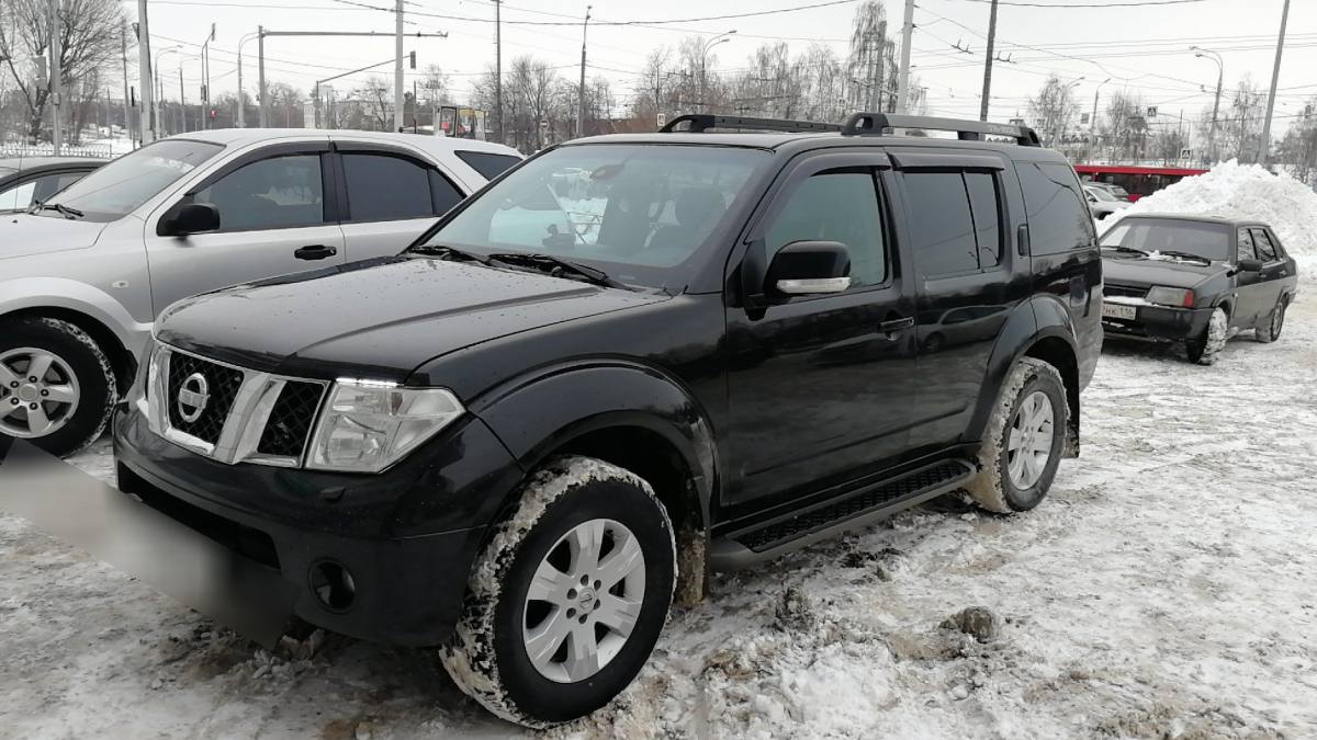 Nissan Pathfinder III
