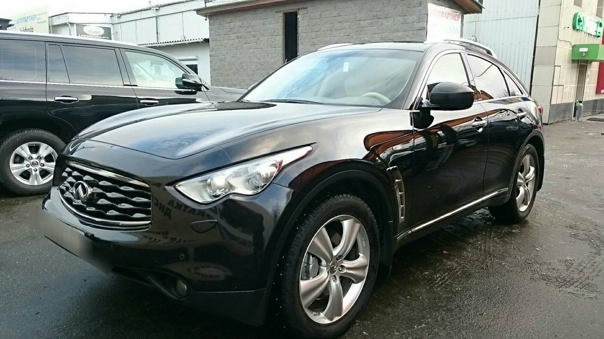 Infiniti FX II