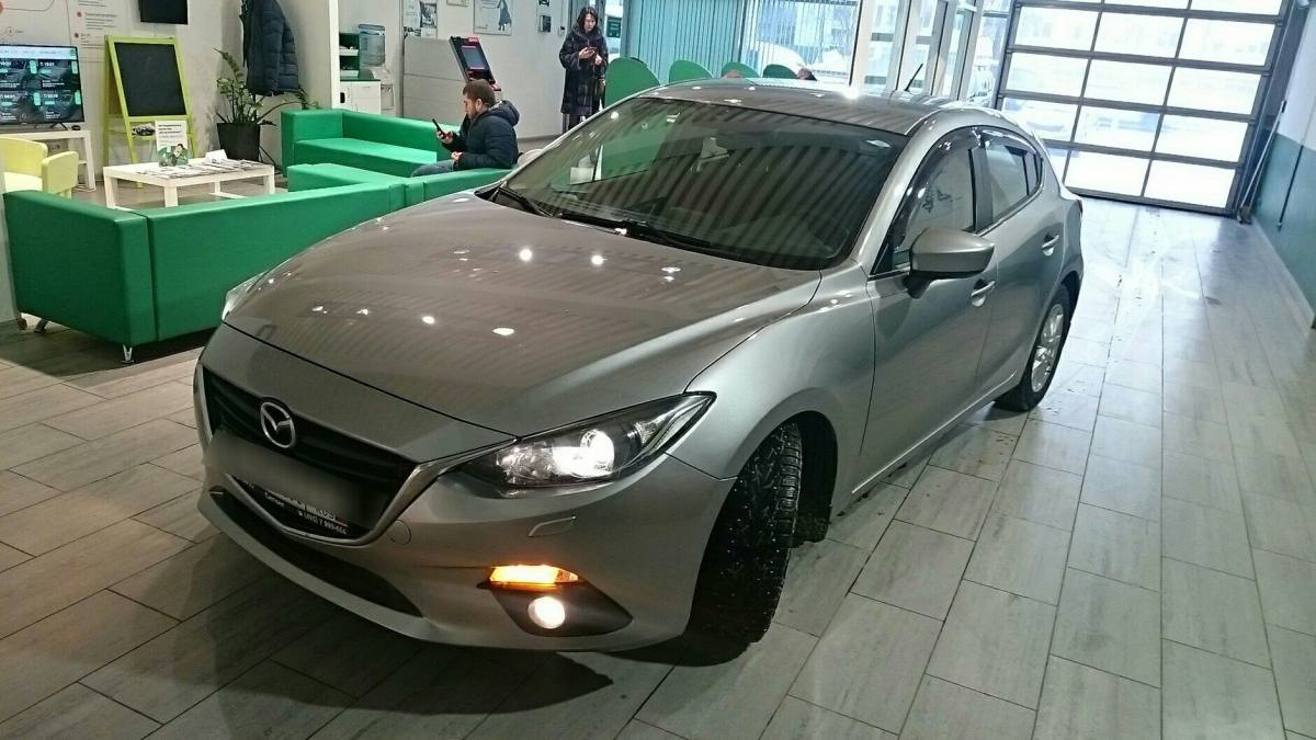 Mazda 3 III