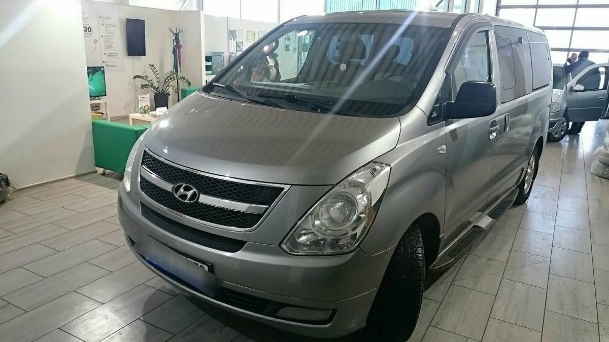 Hyundai Starex (H-1) II