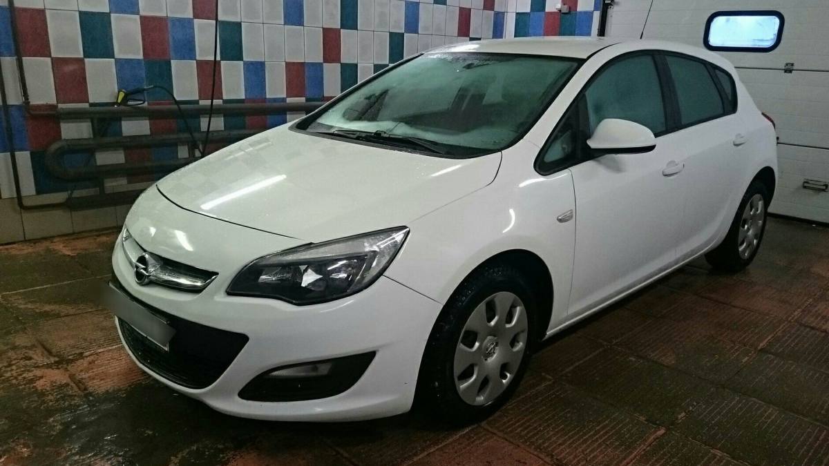 Opel Astra J