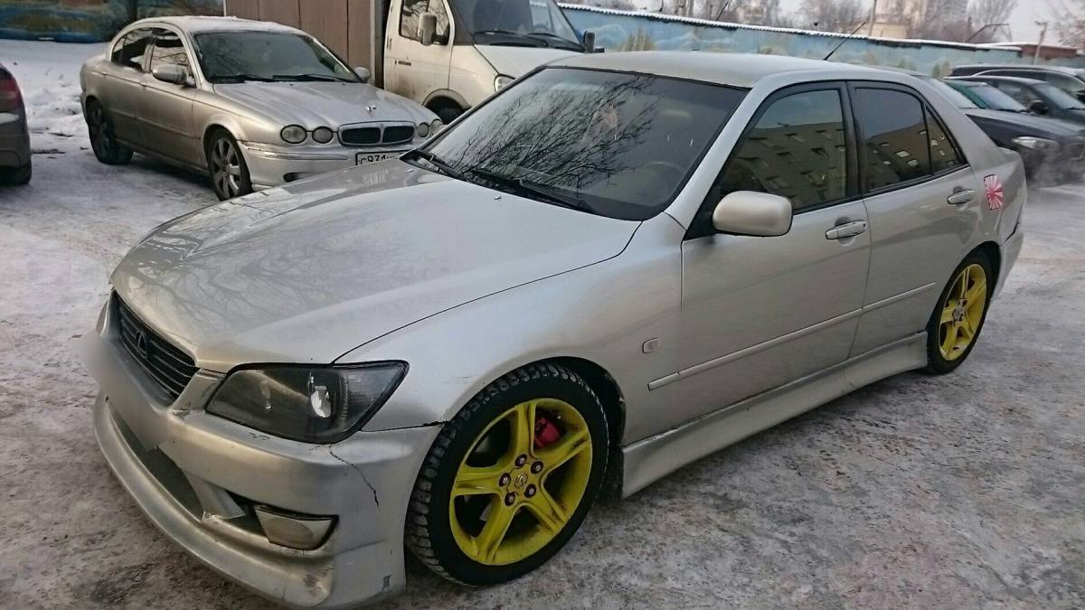 Lexus IS I
