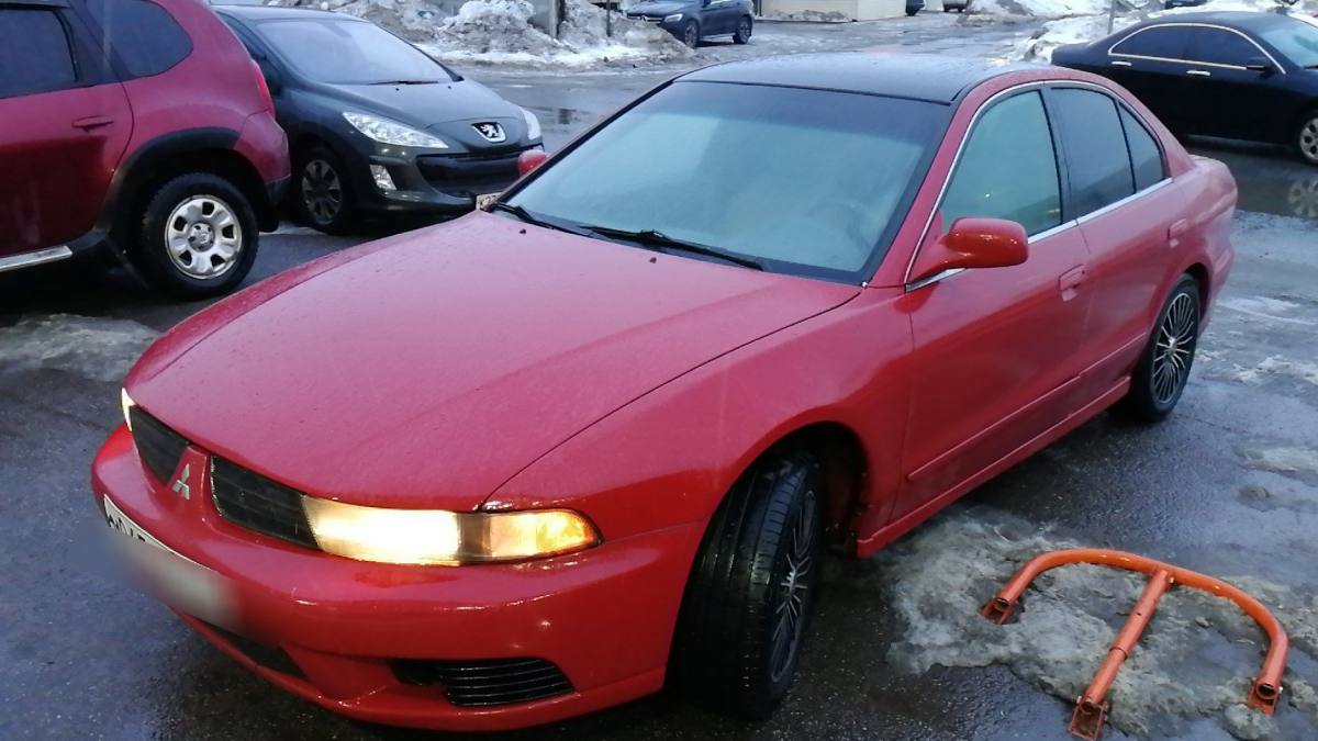 Mitsubishi Galant VIII