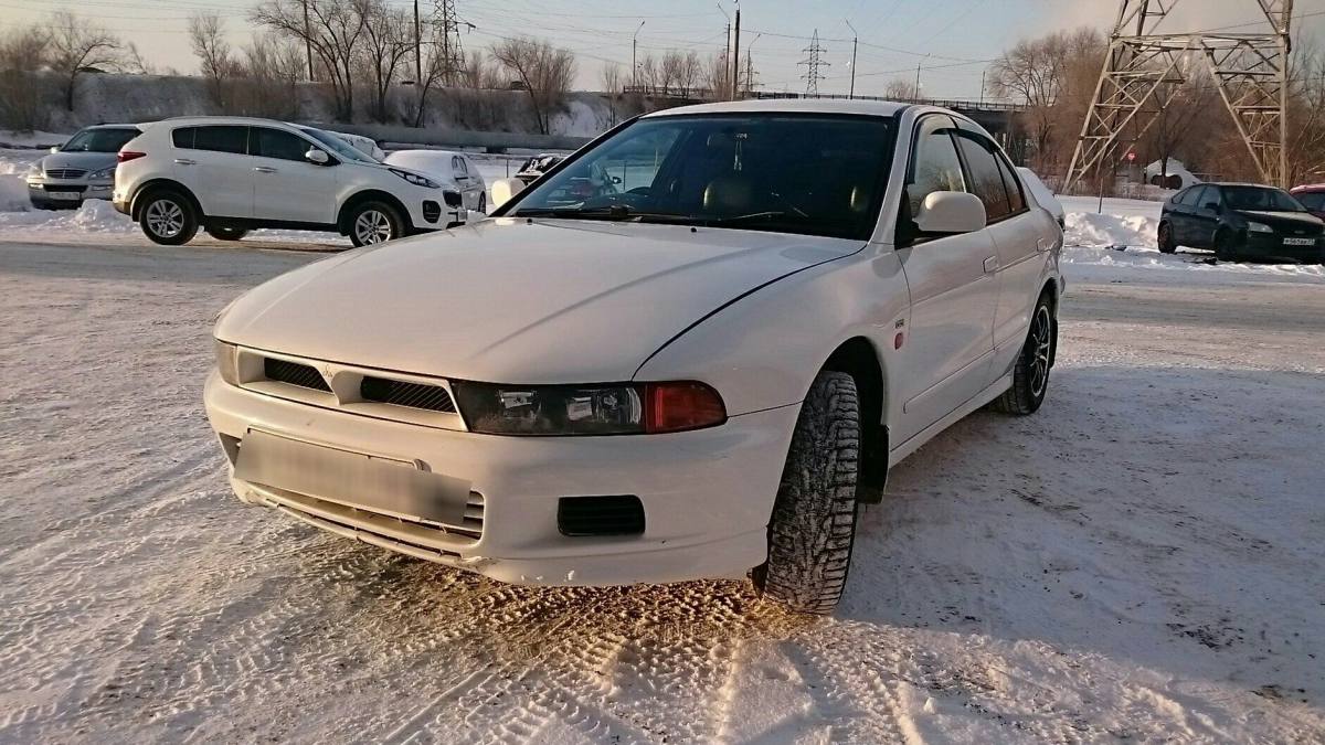 Mitsubishi Galant VIII