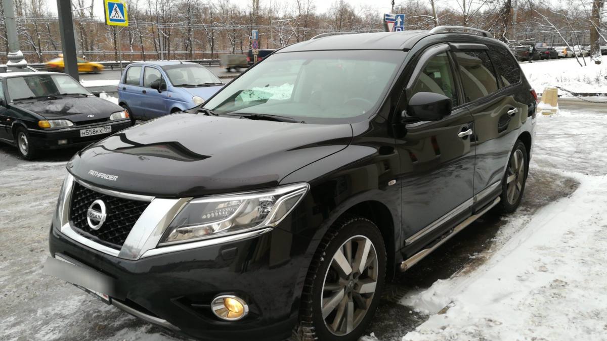 Nissan Pathfinder IV