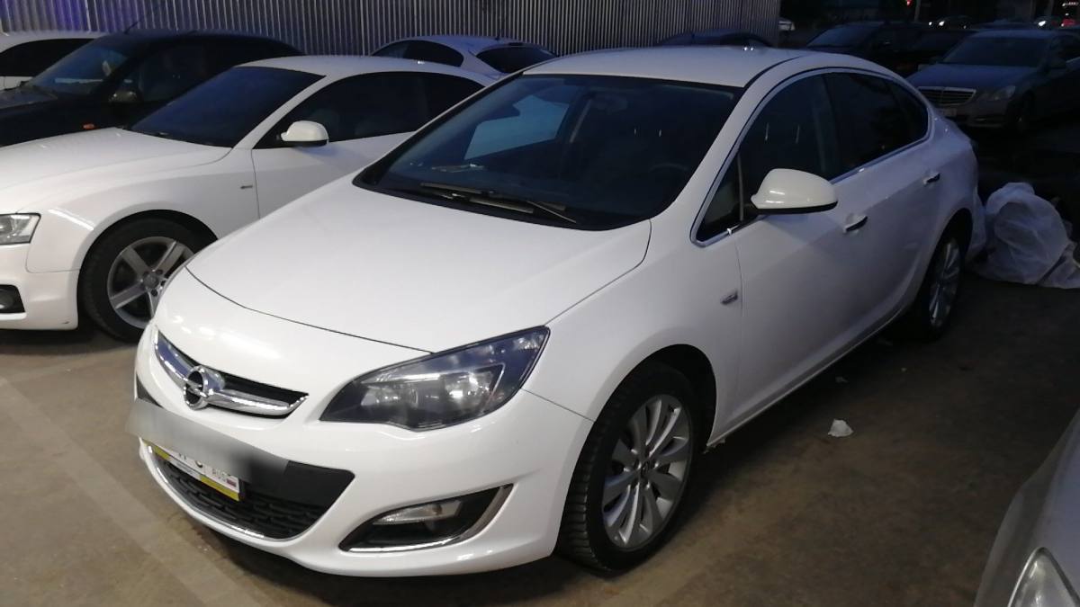 Opel Astra J Рестайлинг