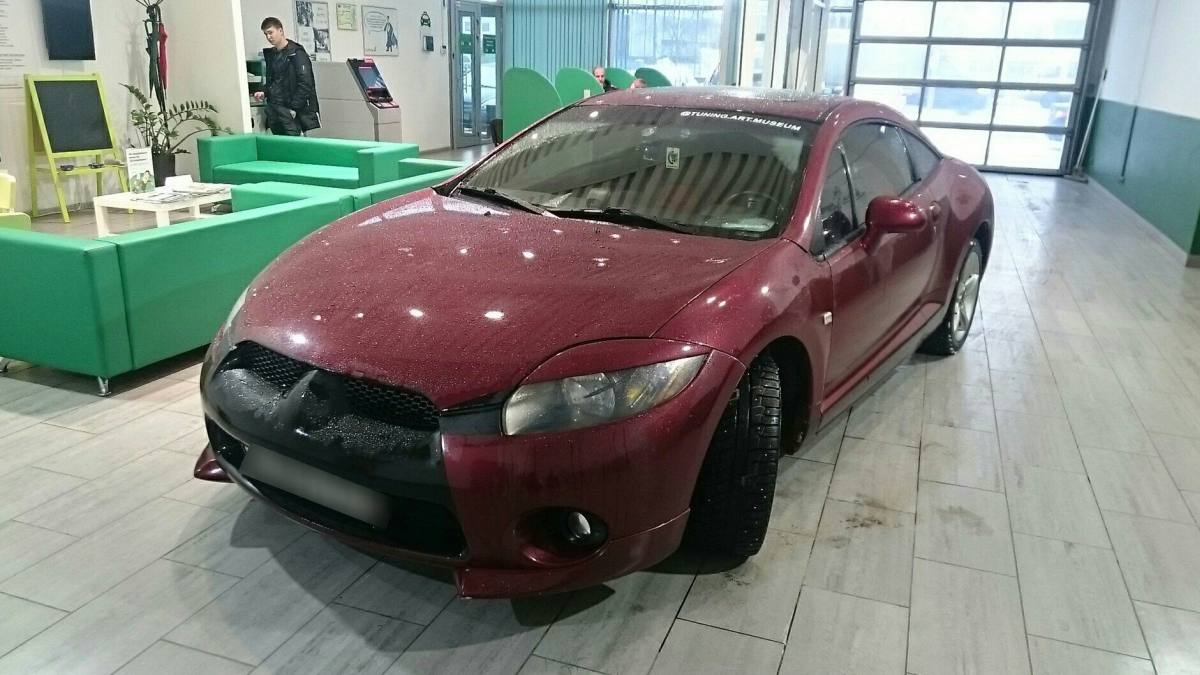 Mitsubishi Eclipse IV